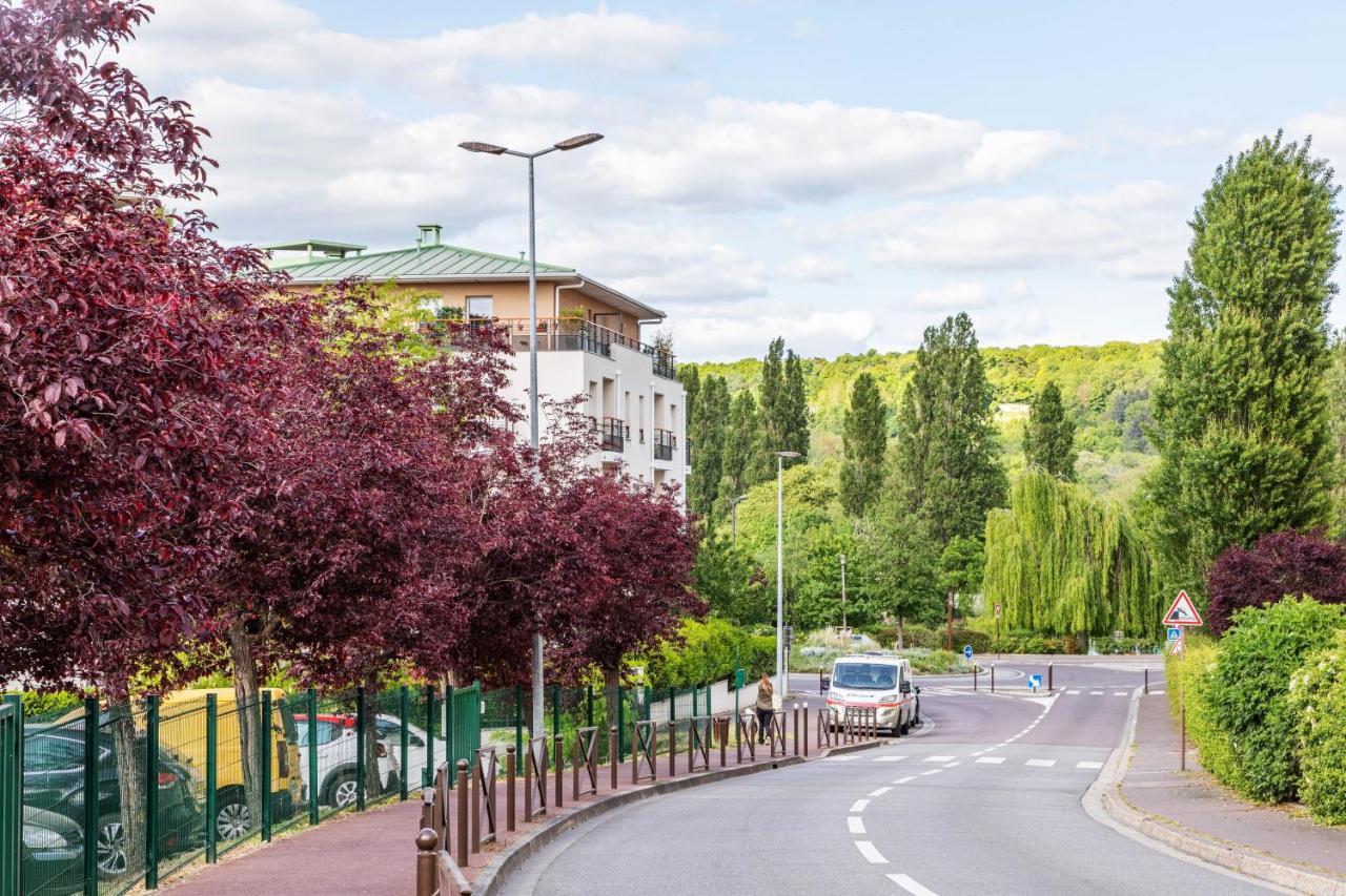 Apartmán Chic Apart With Parking Mantes-la-Jolie Exteriér fotografie